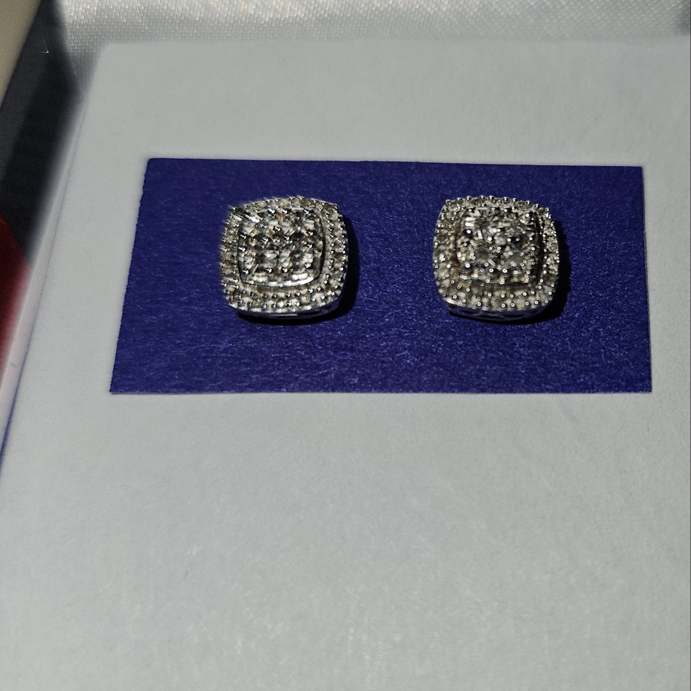 Diamond Earrings Set 1/10 CT TW I-J13, in 925 Sterling Silver. Luxury - Picture 6 of 16